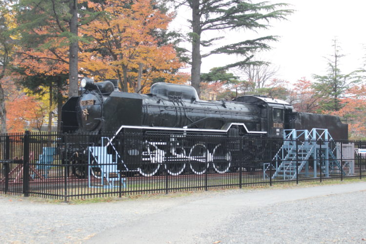 開成山公園の蒸気機関車（D51）