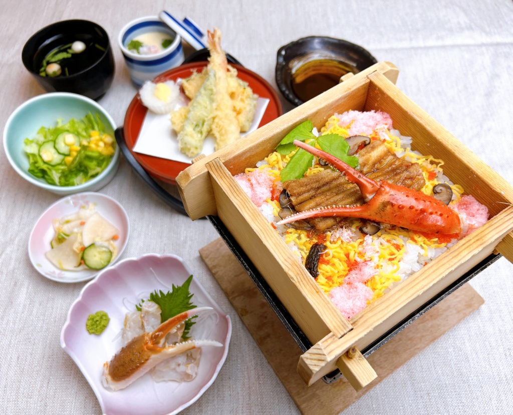 季節のランチ 蒸し寿司昼膳（かに徳）